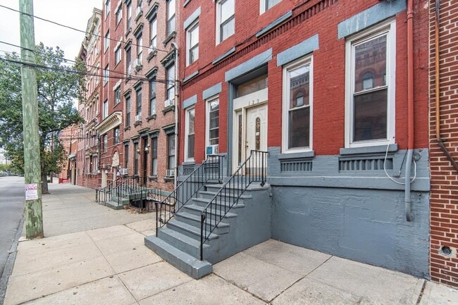 Foto del edificio - 123 Clinton St