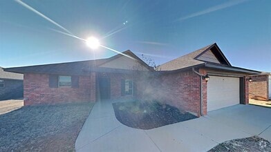 Building Photo - 5717 Gadwall Rd