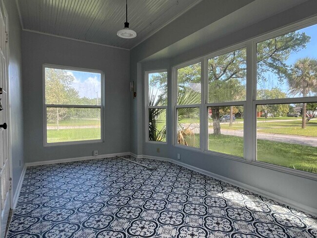 Foto del edificio - 115 Oglethorpe Blvd