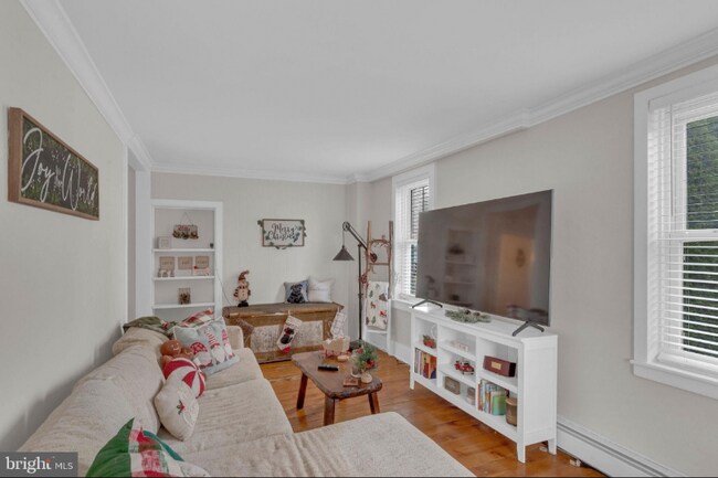 Foto del edificio - 132 S Main St