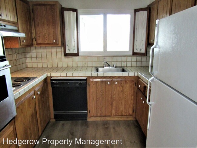 Building Photo - 4 br, 2 bath House - 3817 Yosemite Street