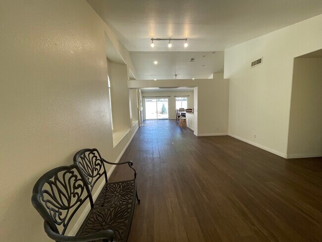 Building Photo - 7700 Prairie Corners Dr