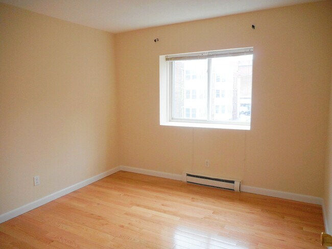 Foto del edificio - 10 Scottfield Rd