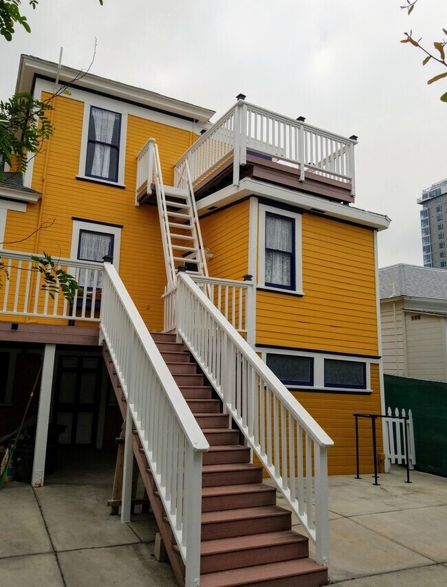 Foto del edificio - 1632 State St