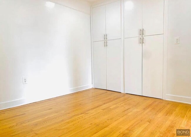 Building Photo - 1 bedroom in Brooklyn NY 11206