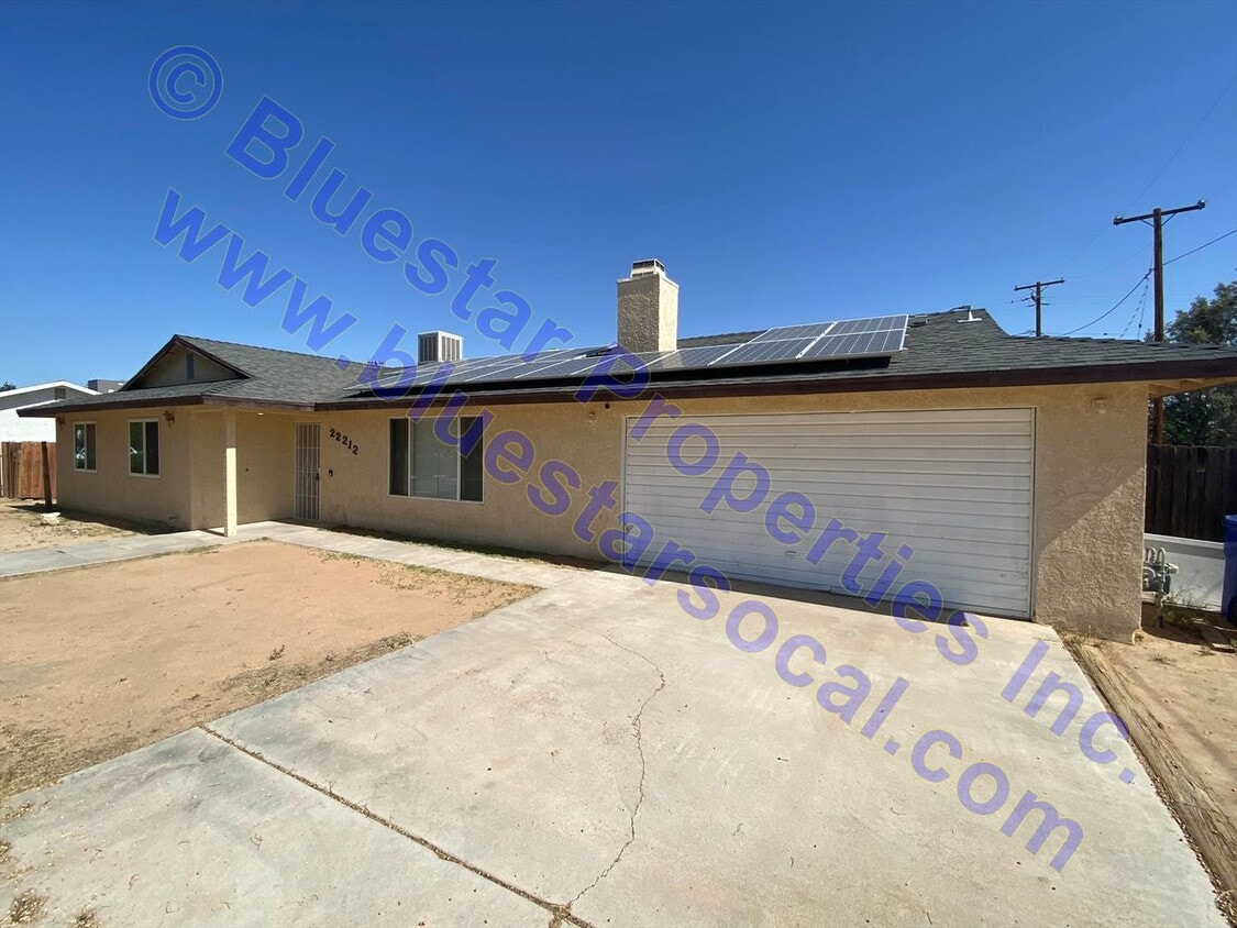 Foto principal - Just Listed in Apple Valley!!!