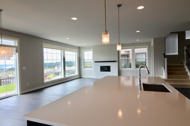 Foto del edificio - 4 Bedroom Home in Issaquah Highlands!