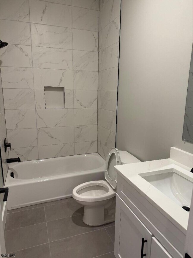 Foto del edificio - 76 Barbara St