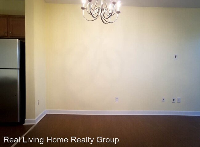 Foto del edificio - 2 br, 2.5 bath House - 2954 D Howard Avenue