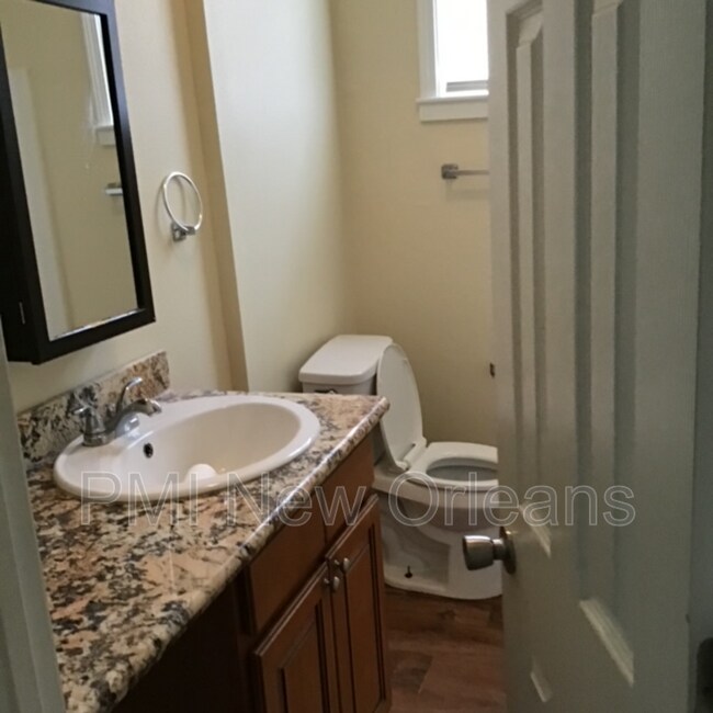 Foto del edificio - 2238 Mandeville St