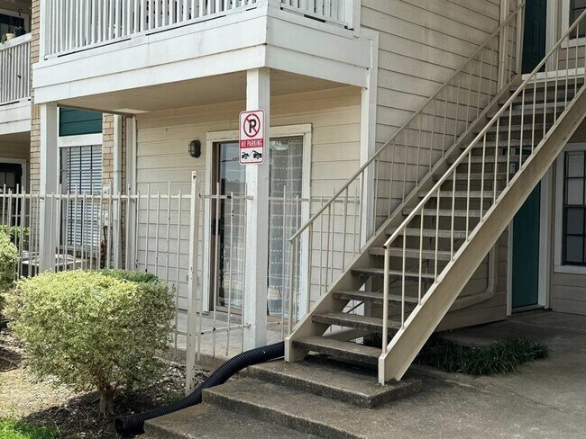 Foto del edificio - 12660 Ashford Point Dr