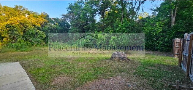 Foto del edificio - 564 Chesterfield Ave