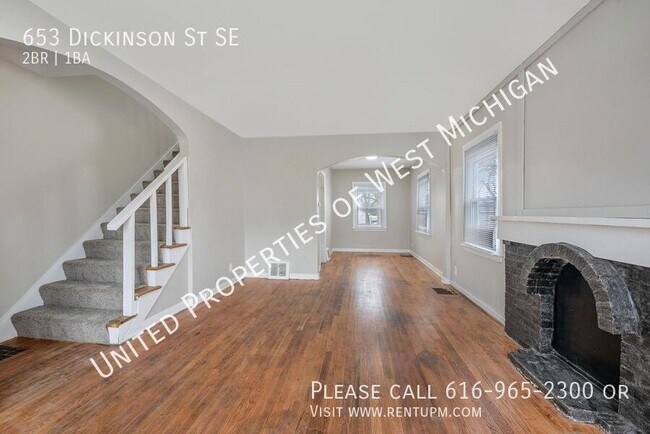 Building Photo - Available Now | 2 Bedroom, 1 Bath Apartmen...