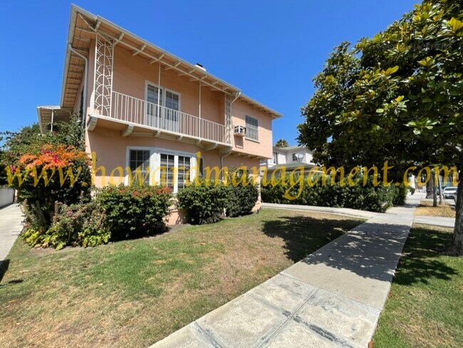 Building Photo - 215 S Gale Dr