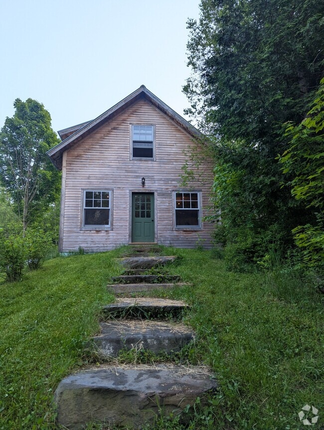 Building Photo - 31 Town Hwy 14