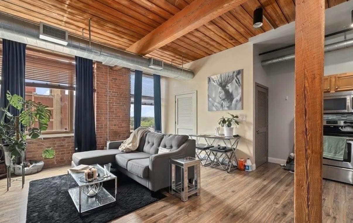 Foto principal - 146 Court St