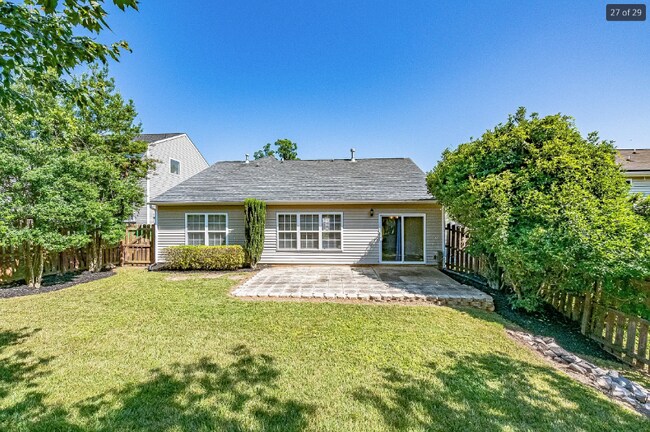 Foto del edificio - 12819 Slade Castle Ct