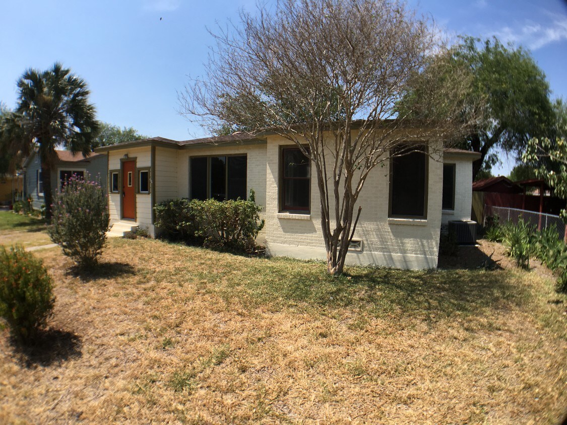 Primary Photo - 1710 Quince Ave