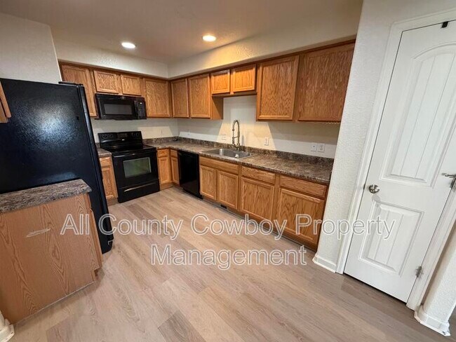 Foto del edificio - 6962 Wild Bill Ct