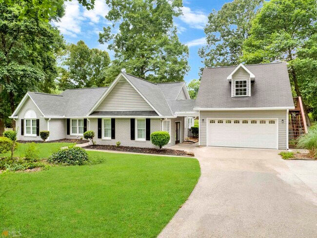 Foto del edificio - 85 Lakeview Ln
