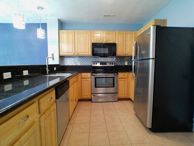 Foto del edificio - Gorgeous 3 bed 2.5 bath single-family home...