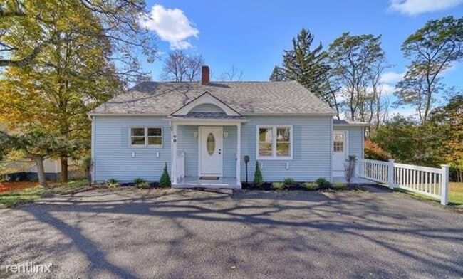 Building Photo - 3 br, 2 bath House - 90 s main st