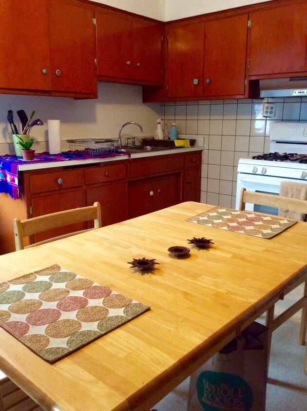 Kitchen - 2540 W 46th Pl