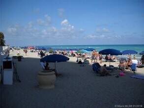 Building Photo - 3901 S Ocean Dr