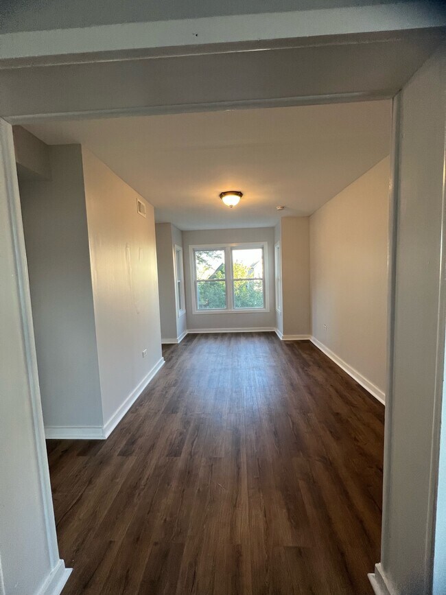 Foto del edificio - 1632 N Fairfield Ave