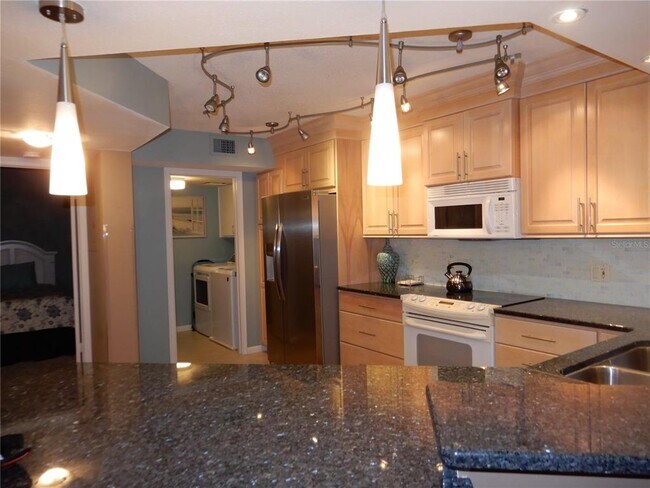 Building Photo - 5151 Isla Key Blvd S