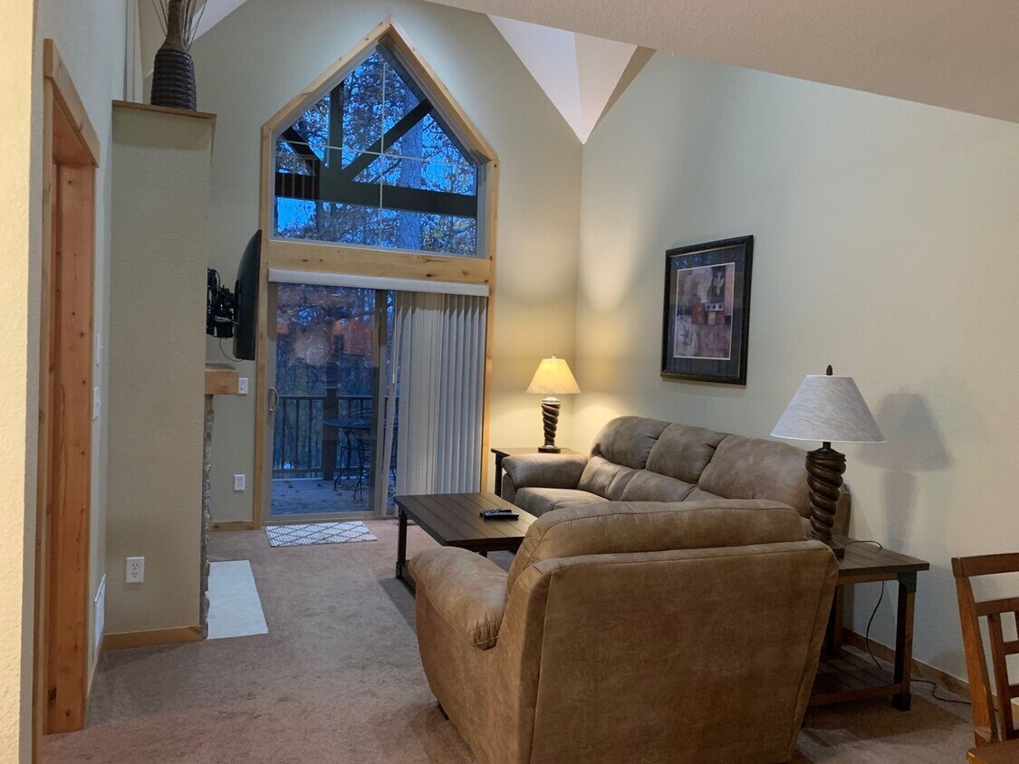 Primary Photo - Short Term Winter Rental - 3 Bed / 5 Bath ...