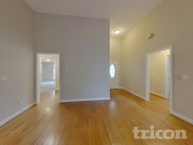 Foto del edificio - 623 Secretariat Dr