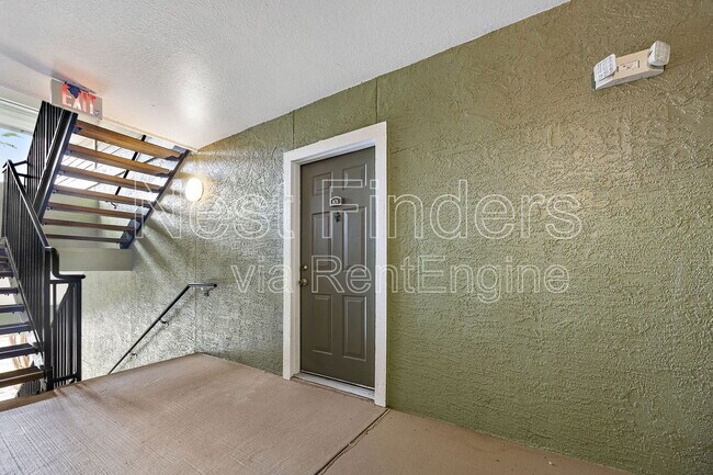 Foto del edificio - 7701 Timberlin Park Blvd