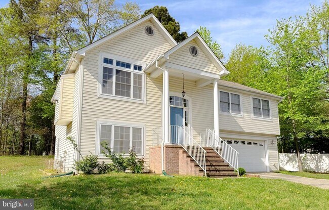 Foto del edificio - 46231 Sylvan Ct