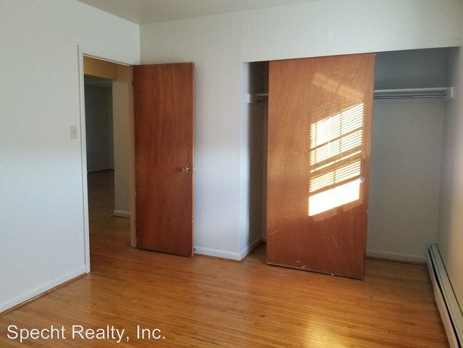 Building Photo - 2 br, 1 bath Apartment - 95 West 5th Avenue