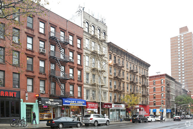 Foto del edificio - 1654 Third Avenue