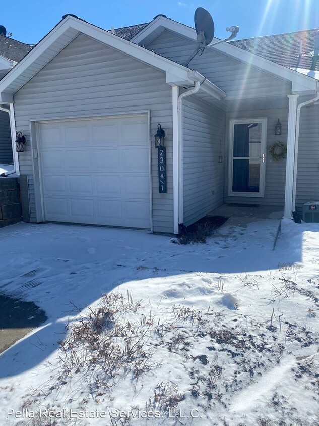 Primary Photo - 2 br, 3 bath House - 2304 Bos Landen Drive...