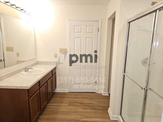 Building Photo - 5240 Castamere Dr