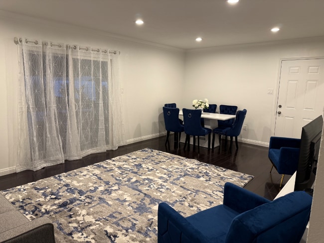 Foto del edificio - 4775 Beverly Ct