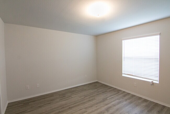 Foto del edificio - 4814 Giant Sequoia Way