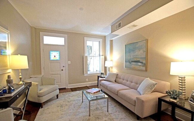 Foto del edificio - 307 9th St SE