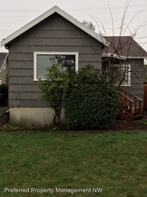 Foto principal - 2618 Oakes Ave