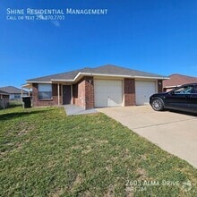 Building Photo - 2603 Alma Dr