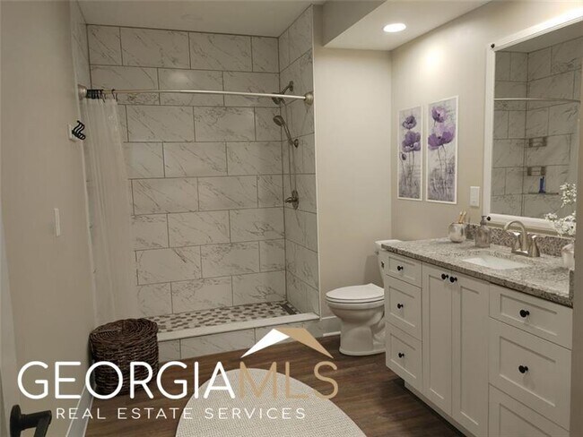 Building Photo - 304 Eagle Crest Ct