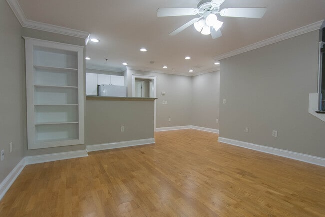 Foto del edificio - 490 Barnett Shoals Rd