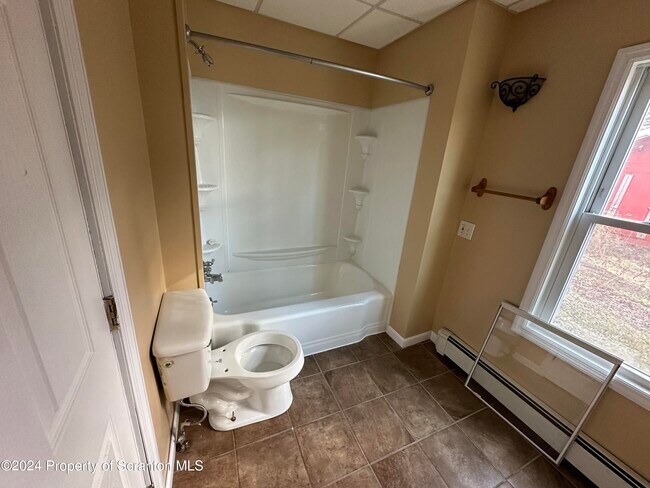 Building Photo - 71 Owego St