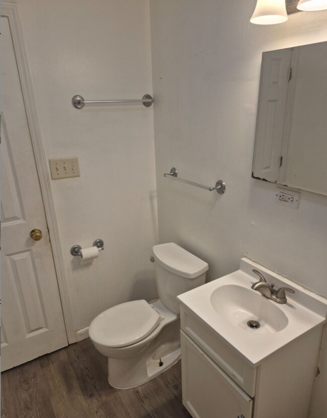 Building Photo - Charming 3-Bedroom Home with Garage & Private Backyard in Brookston, IN