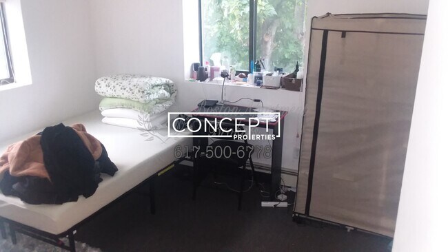 Foto del edificio - 226 Parker Hill Ave