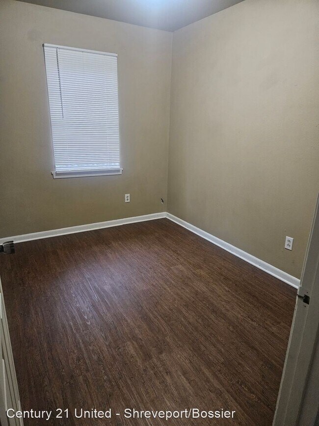 Building Photo - 3 br, 1 bath House - 716 Cindy Ln