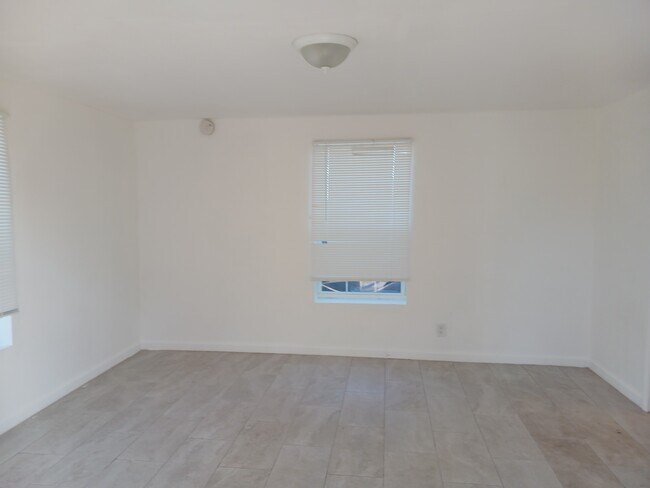 Foto del edificio - 248 Springfield Ave